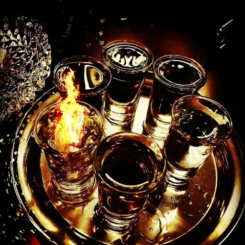 פרנקי - הסעדה