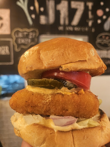 Vegan J17 - הטבעונית J17 - הסעדה