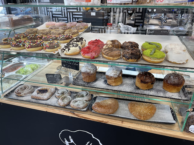 פאפא בייקרי