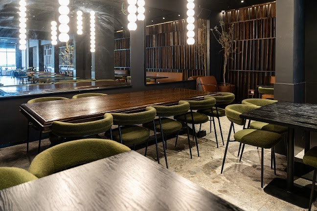 בוארון (שלושת הקצבים) - הסעדה