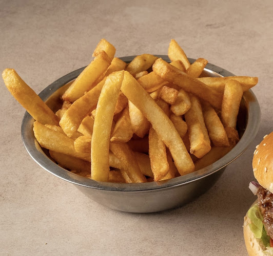 צ׳יקן בורגר - הסעדה