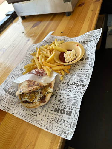 Opinii despre Bistro burger truck în חיפה - הסעדה