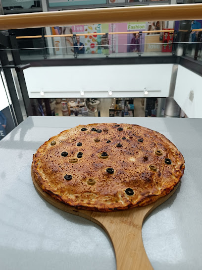 פיצרייה לה צ'צ'ה