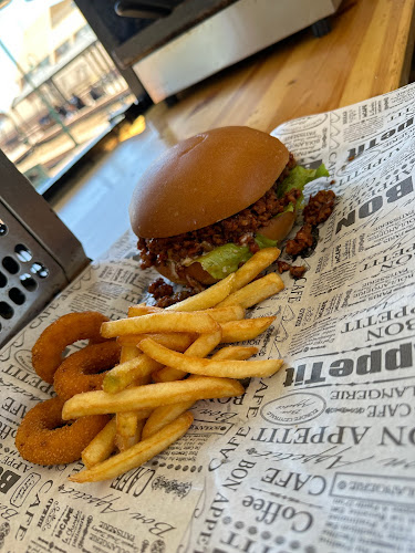 Bistro burger truck - הסעדה