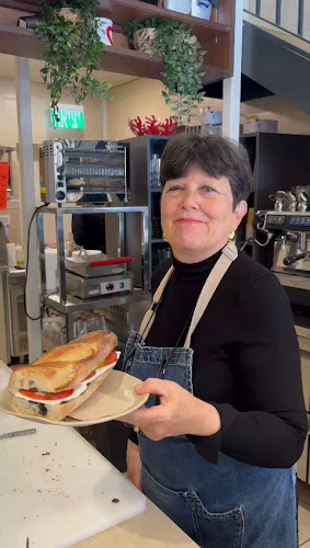 שה שנטל - הסעדה