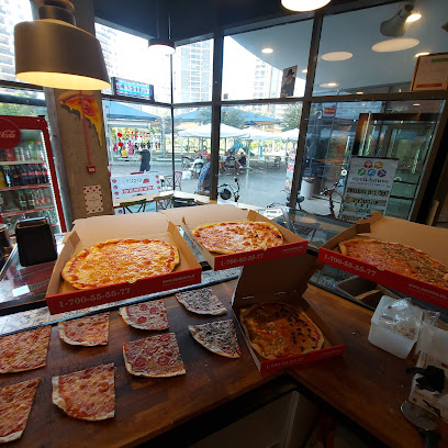 פיצה עגבניה פ"ת | כשר - פיצה איטלקית | סלטים בהרכבה אישית