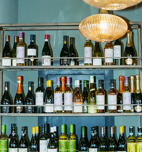 Tinto - Deli & Tapas Bar