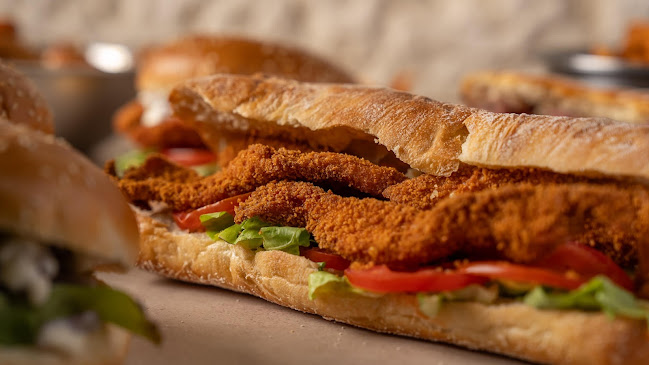 Opinii despre צ׳יקן בורגר în ירושלים - הסעדה