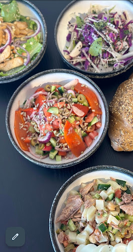 סלטוש -נס ציונה - הסעדה