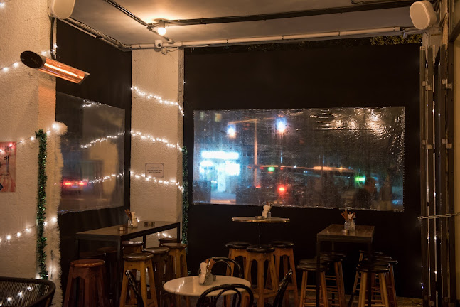 פרוג ושות׳ - הסעדה