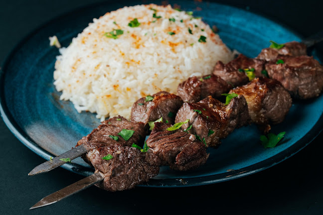 שיפוד הזהב - הסעדה