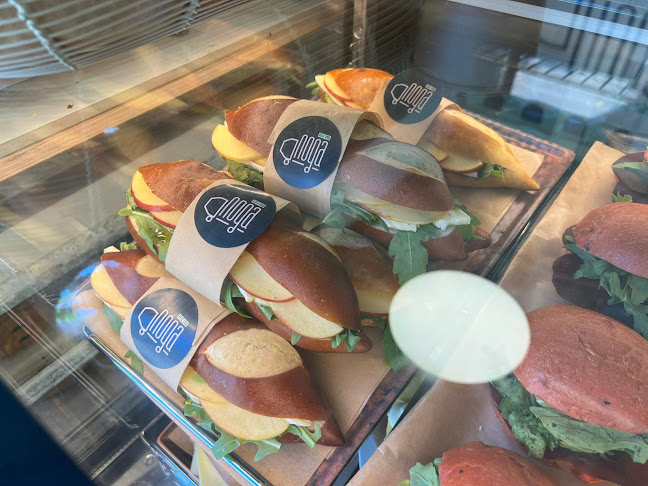 עגלת קפה נוגה - הסעדה