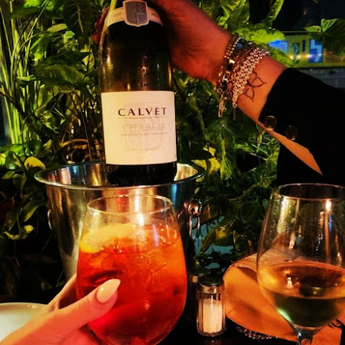 פרנקי - הסעדה