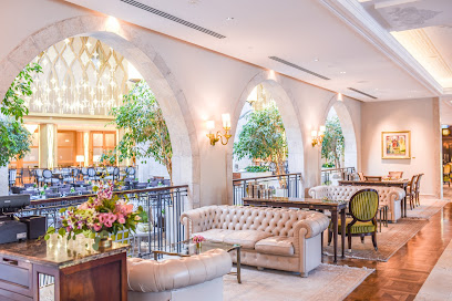 King's Court | קינגס קורט - מסעדה חלבית