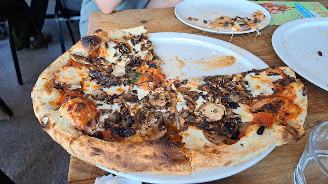 פיצה פלורה Pizza Flora - הסעדה