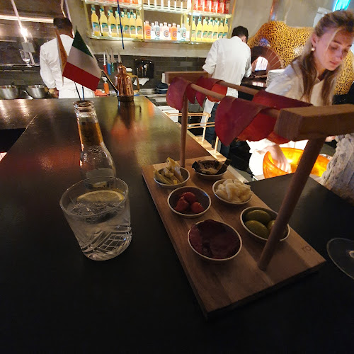 לה טיגרה - תל אביב-יפו