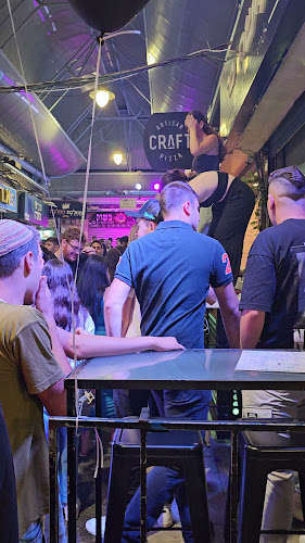 עאיישה - אוכל, שתיה, חברים - Ayesha - falafal bar - ירושלים