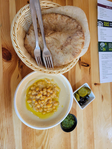 חומוס אליהו סנטר 1 - הסעדה