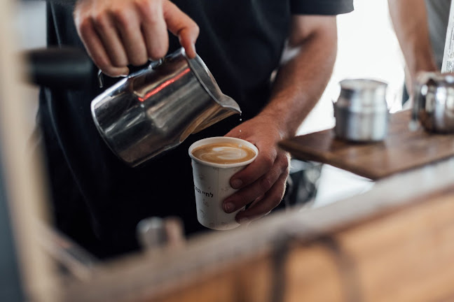 Opinii despre עגלה של קפה בית הראשונים în ביתן אהרון - הסעדה