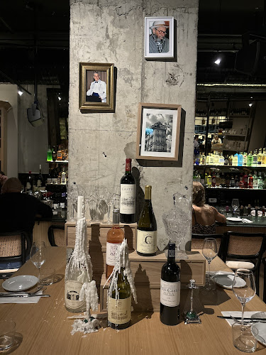 Chez Lilo לילו בר יין