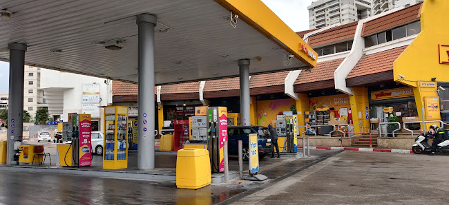 חינאווי ג'ורג' משקאות - Wine & More