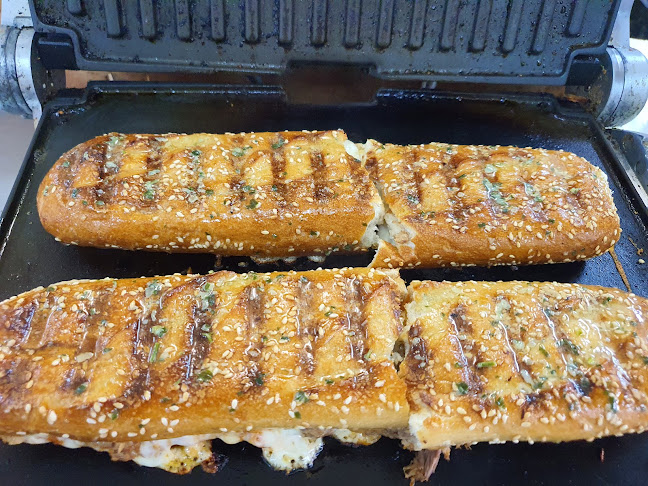 טוסט מונטנה תל אביב - הסעדה