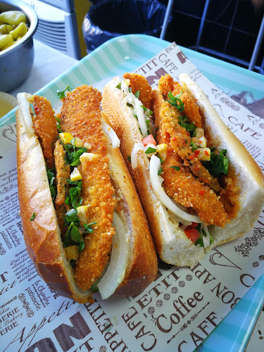 סנדויץ מכל הלב - הסעדה