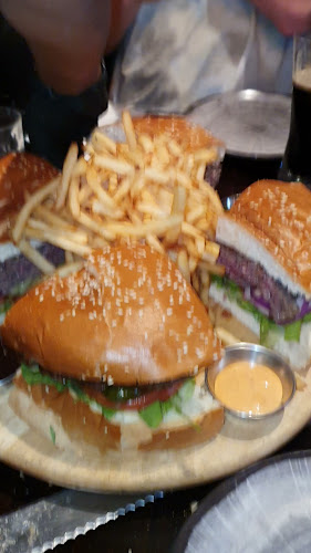 ביף בר - נתניה