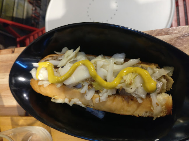 האטץ' - הסעדה