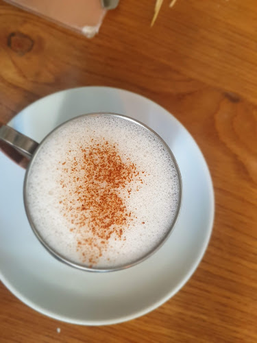 אחד העם 6, תל אביב-יפו