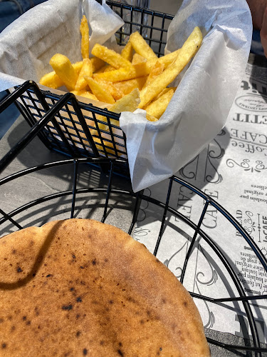 הגוז'ון - הסעדה