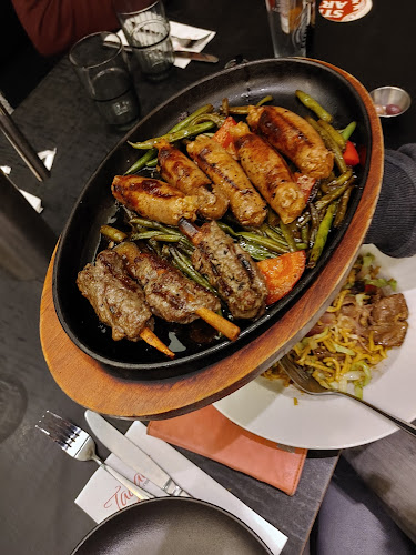 סטקיית אחים לוסקי - הסעדה