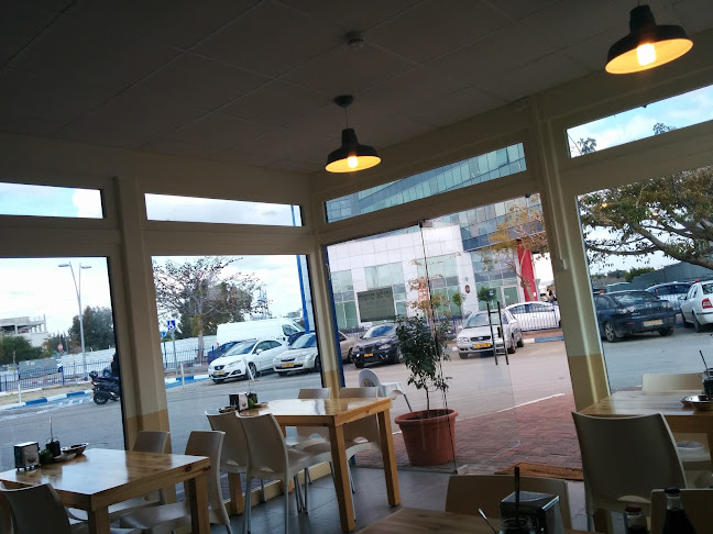 Comentarii opinii despre חומוס אליהו כפר סבא