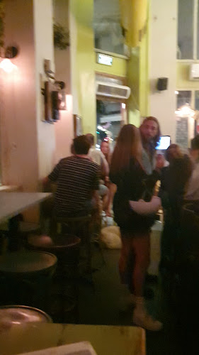 פימפינלה- פולחן ערק ודגים - תל אביב-יפו