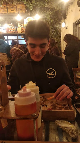 Comentarii opinii despre בורגר מרקט מחנה יהודה Burger Market