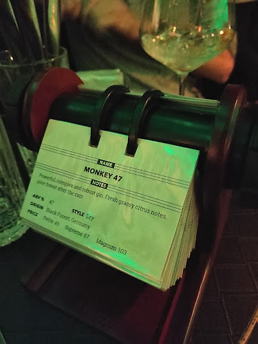 Comentarii opinii despre ג'ין קלאב סאפרים