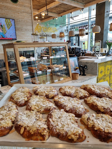 Opinii despre ארומה în פתח תקווה - הסעדה