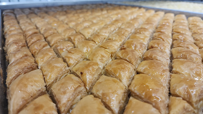 ממתקי בני אבו אלסעיד אלמוכתאר - הסעדה