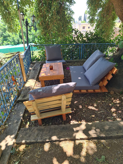 ריטריט קפה - מקום להיות בו