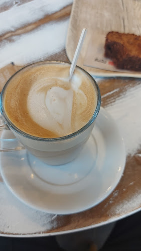 Opinii despre ארומה în תל אביב-יפו - הסעדה