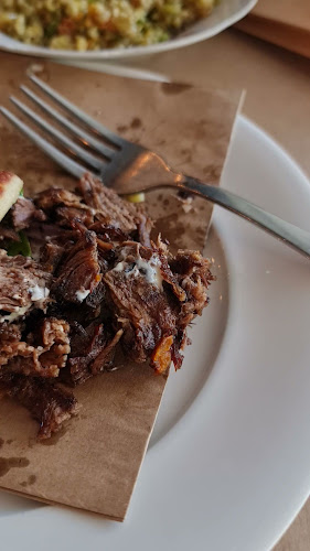 Comentarii opinii despre מלכה - Malka by Eyal Shani