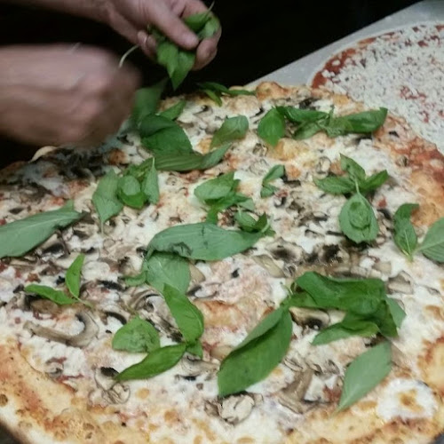 Opinii despre דונטלה פיצת שף ומטבח איטלקי în נהריה - הסעדה
