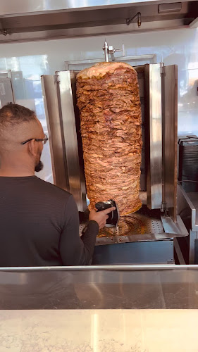 שווארמה דבוש אזור