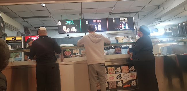 מאפית המפגש - הסעדה