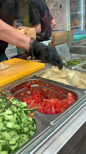 Opinii despre עאיישה - אוכל, שתיה, חברים - Ayesha - falafal bar în ירושלים - הסעדה