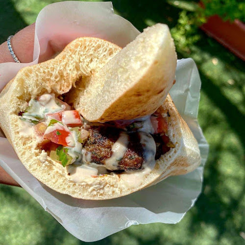 אצל נונה - בשרים על האש - הסעדה