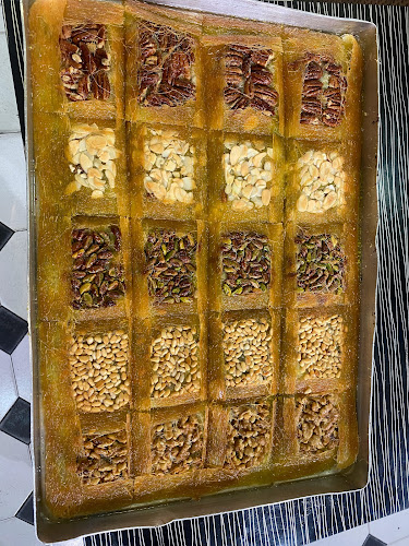 Comentarii opinii despre Mahroum Sweets since 1890