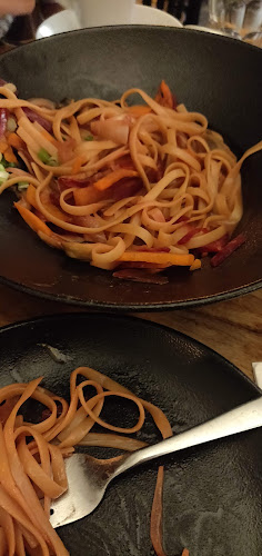 נוקטורנו - הסעדה