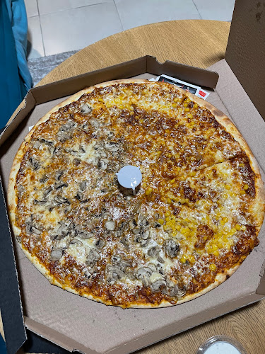 Opinii despre Tonys pizza în פתח תקווה - הסעדה