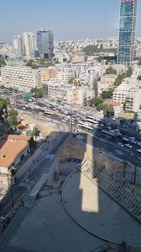 Pop and pope - תל אביב-יפו